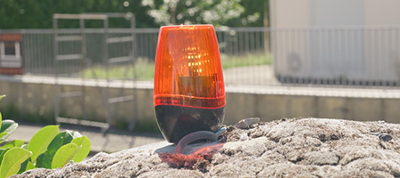 Pribor za motorizaciju dvorišnih vrata