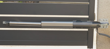 Motor za krilna vrata​